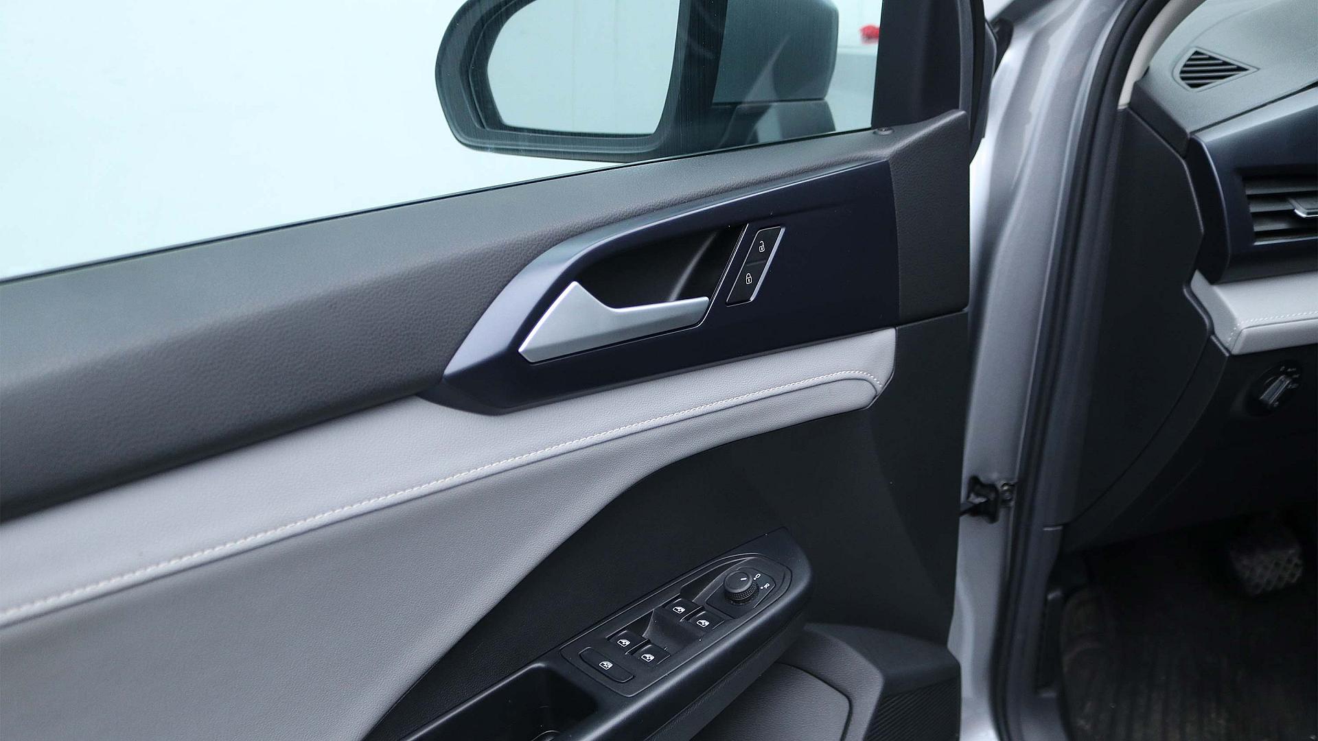 Interior Slide 9