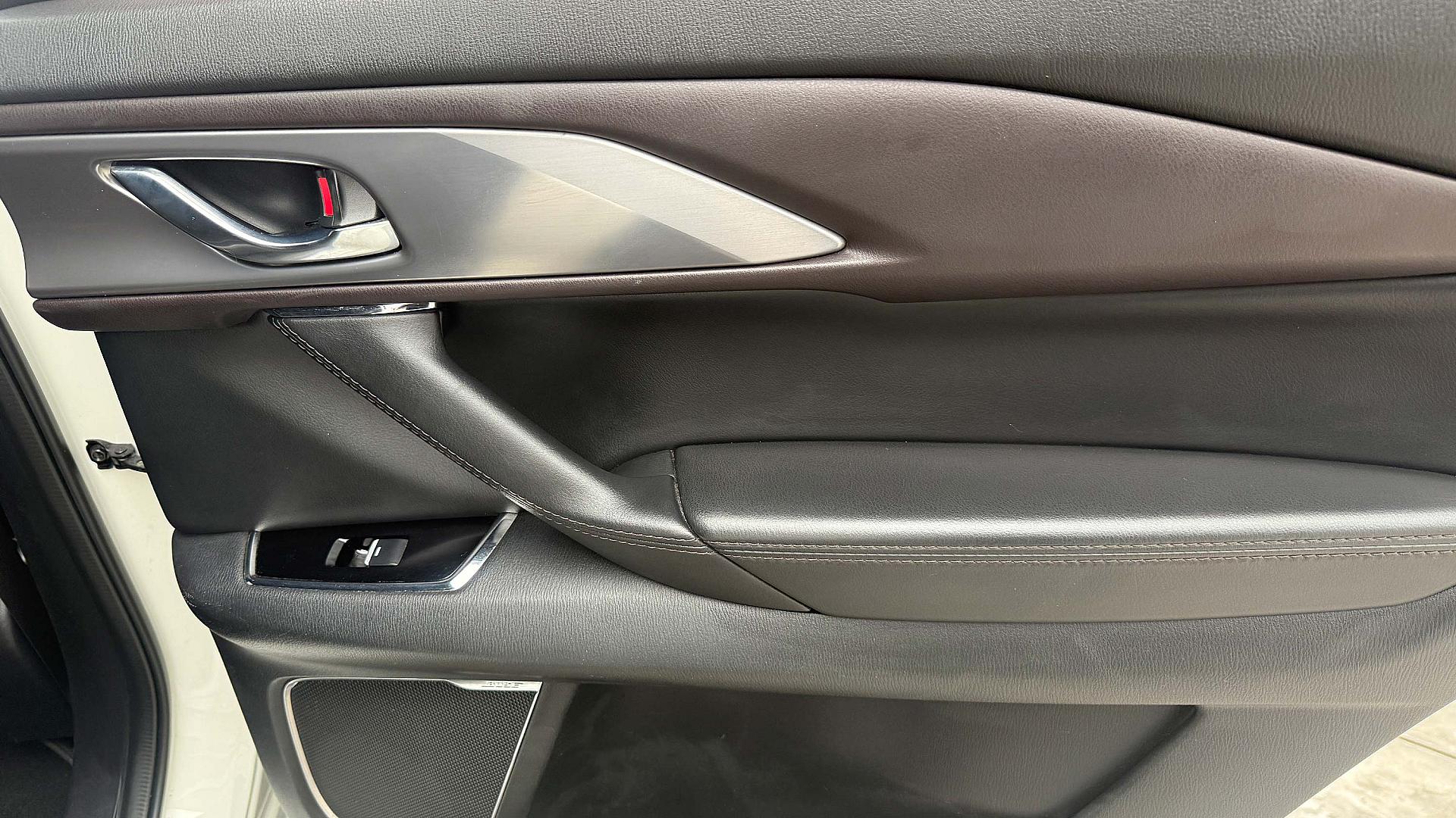 Interior Slide 4
