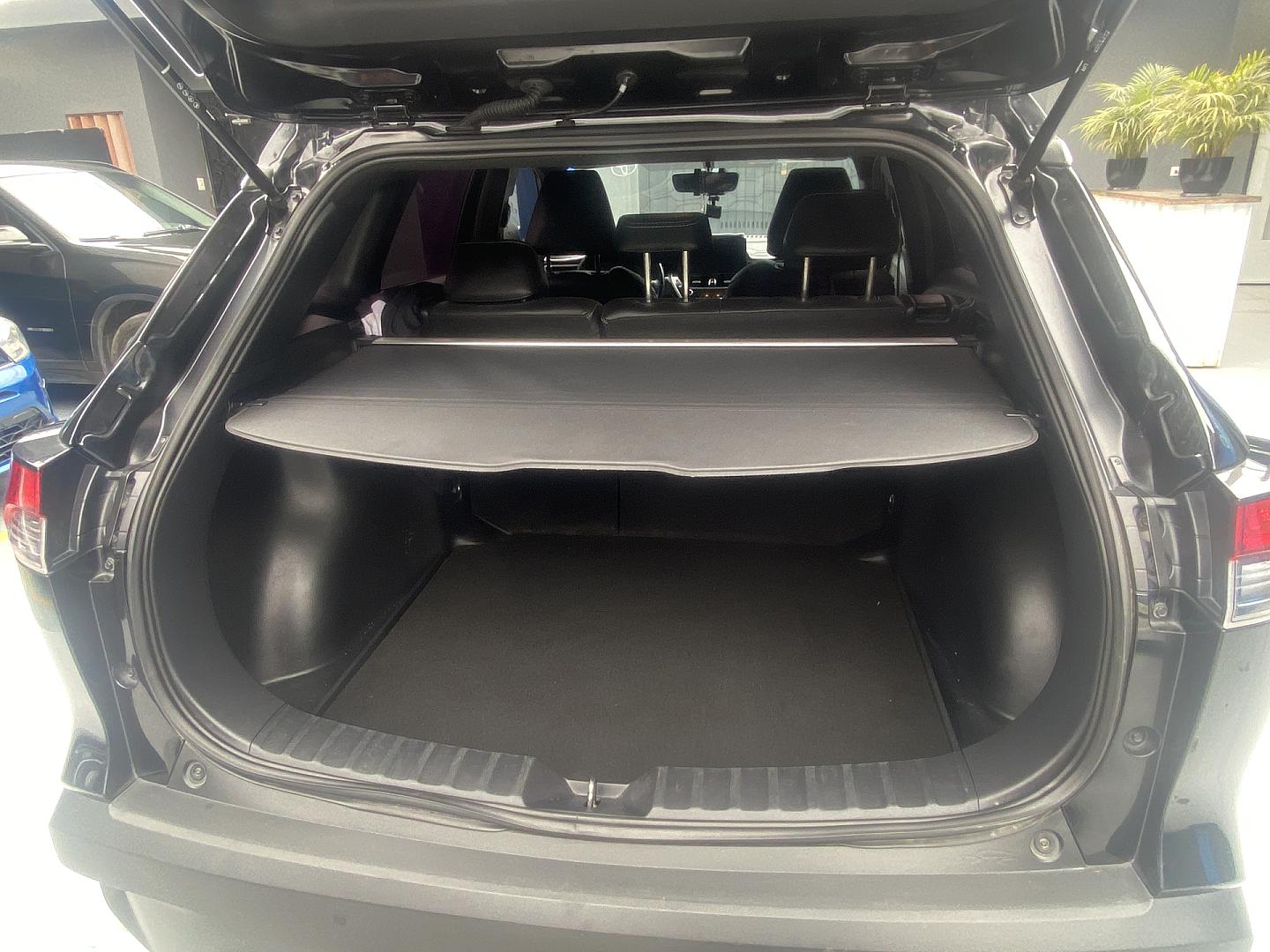 Interior Slide 16
