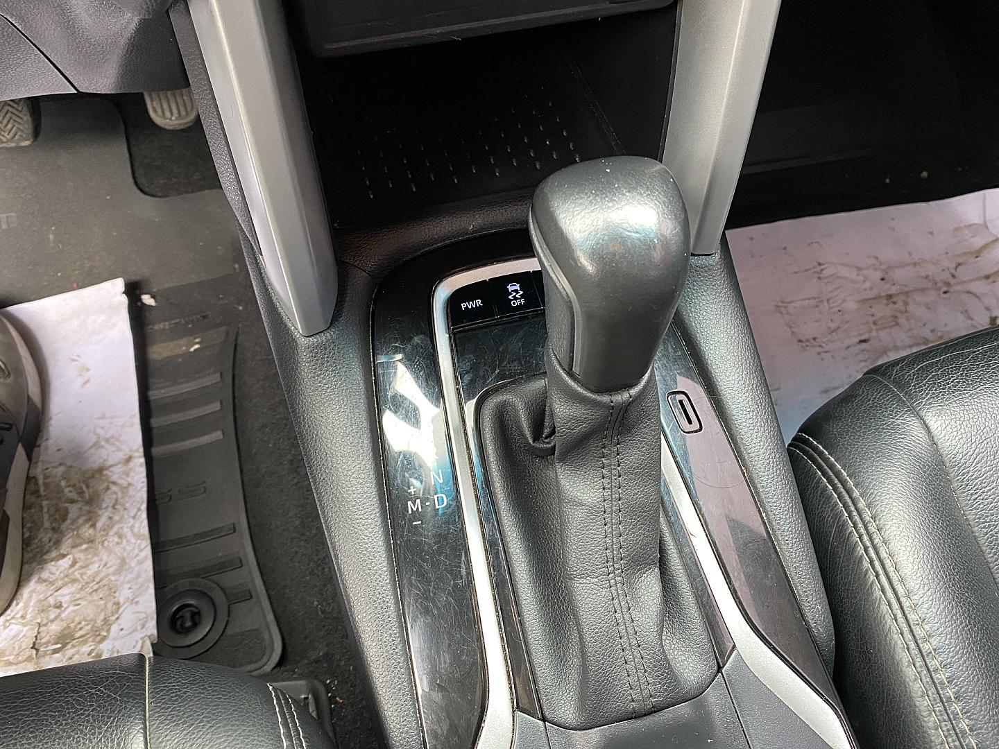 Interior Slide 4