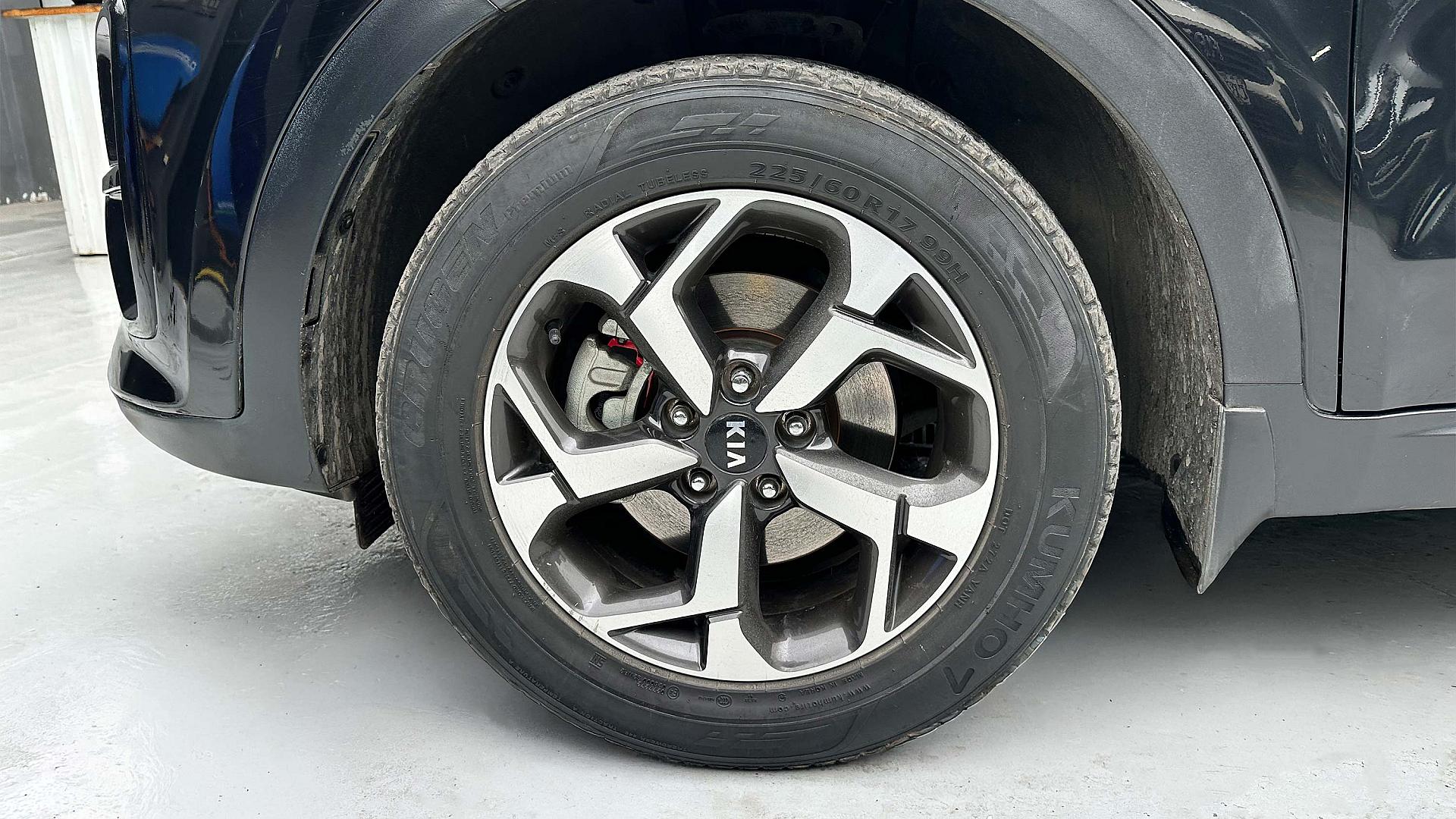 Exterior Slide 6