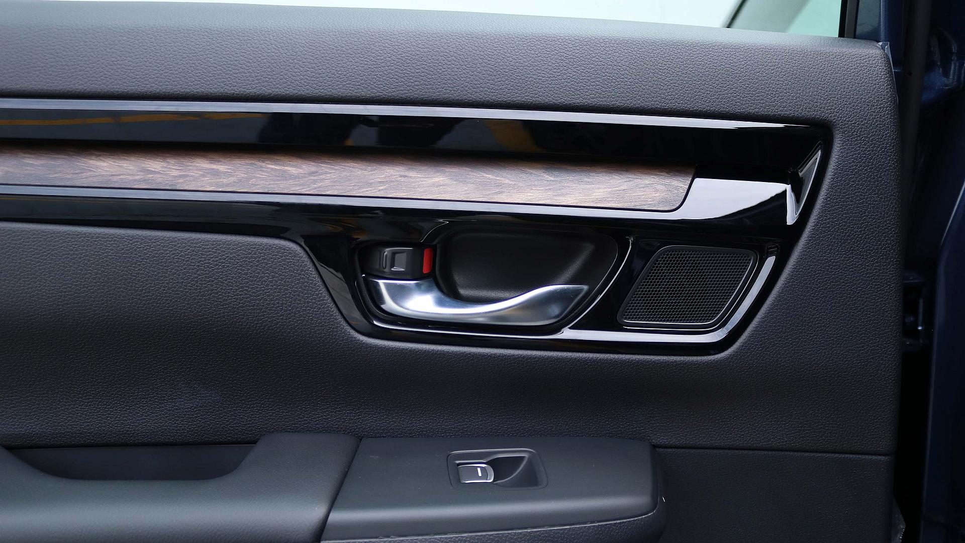 Interior Slide 9