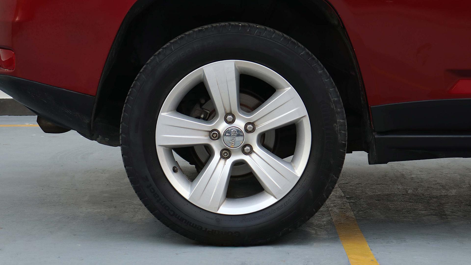 Exterior Slide 8