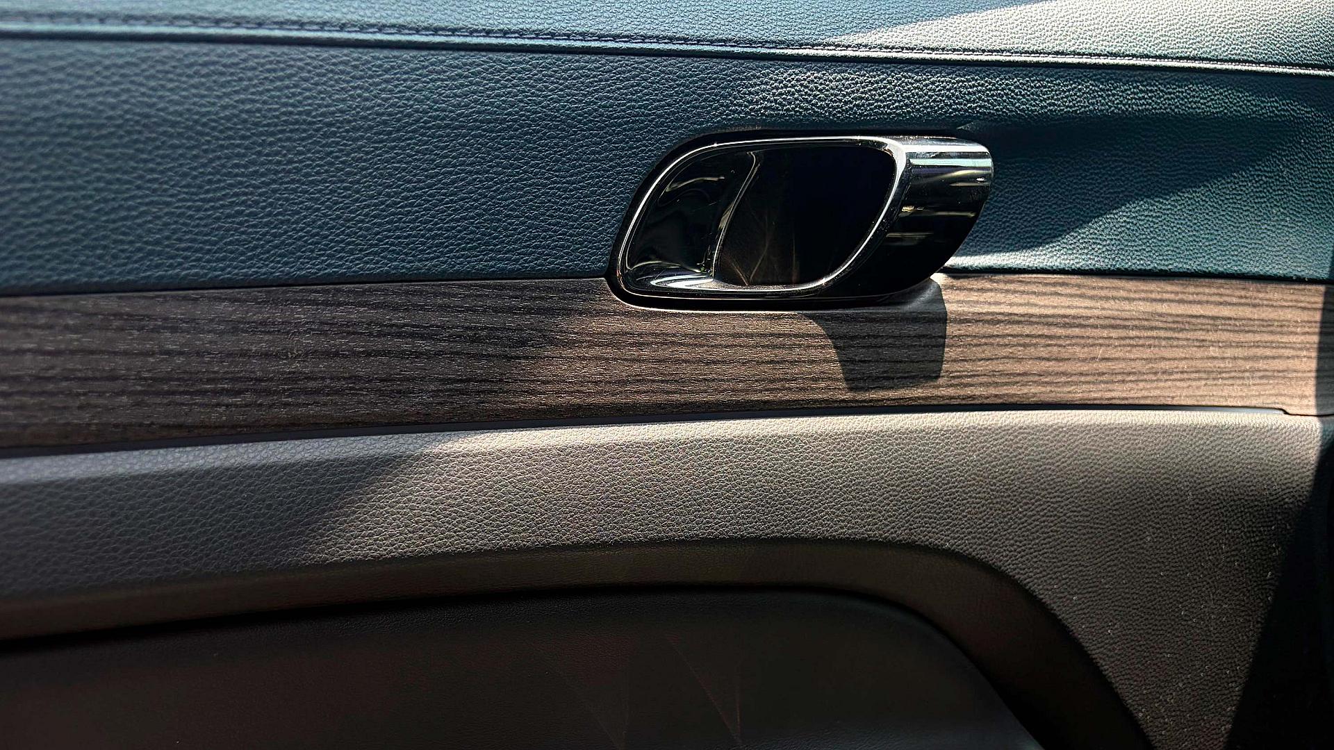 Interior Slide 6