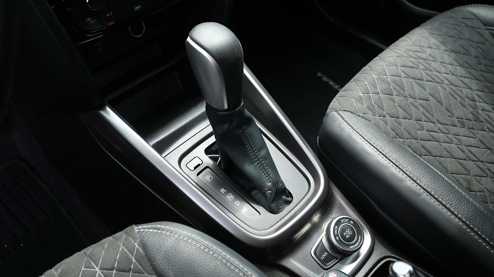 Interior Slide 3