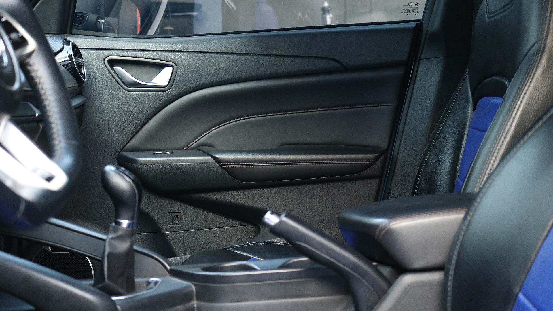 Interior Slide 3