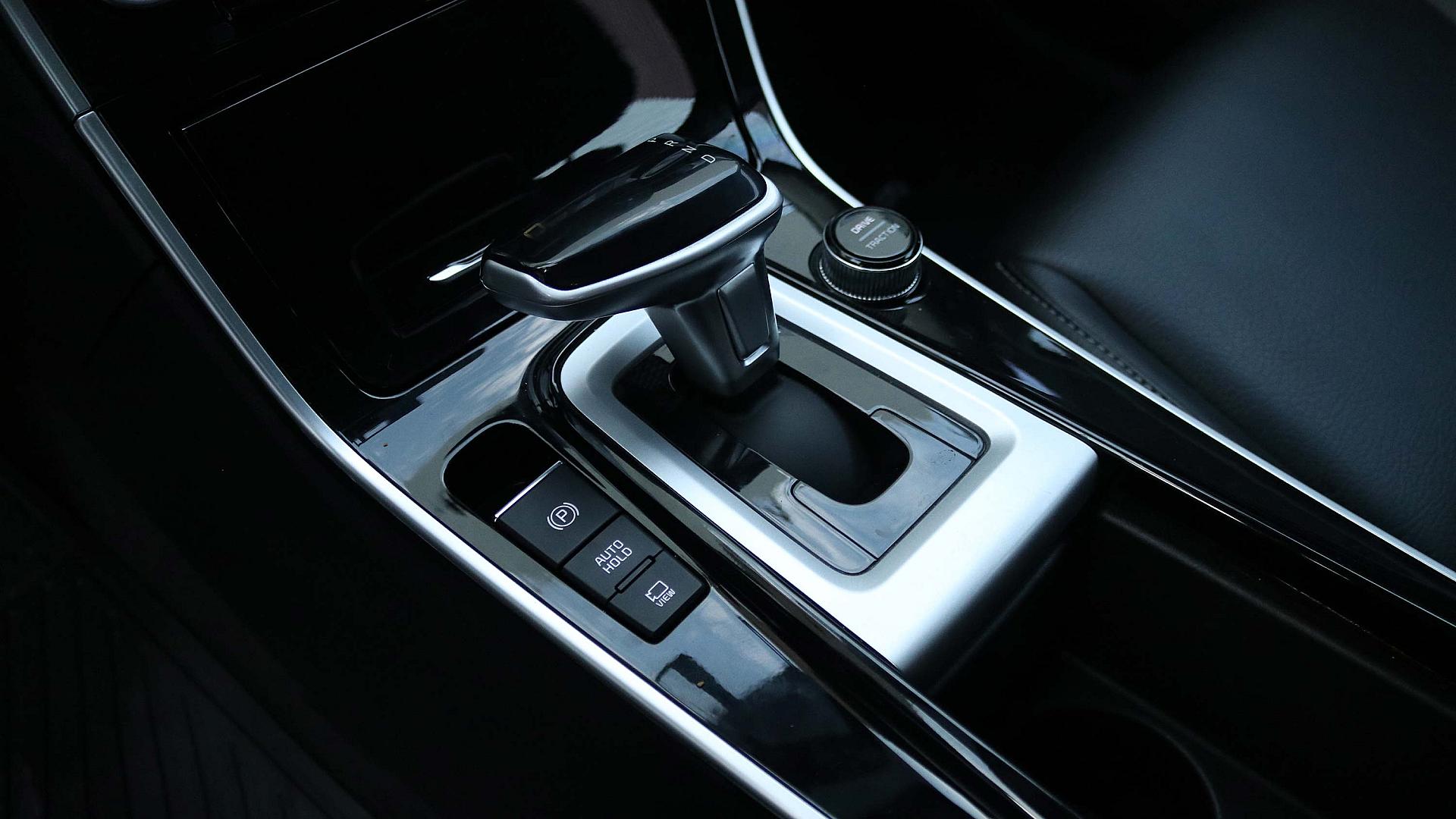 Interior Slide 3