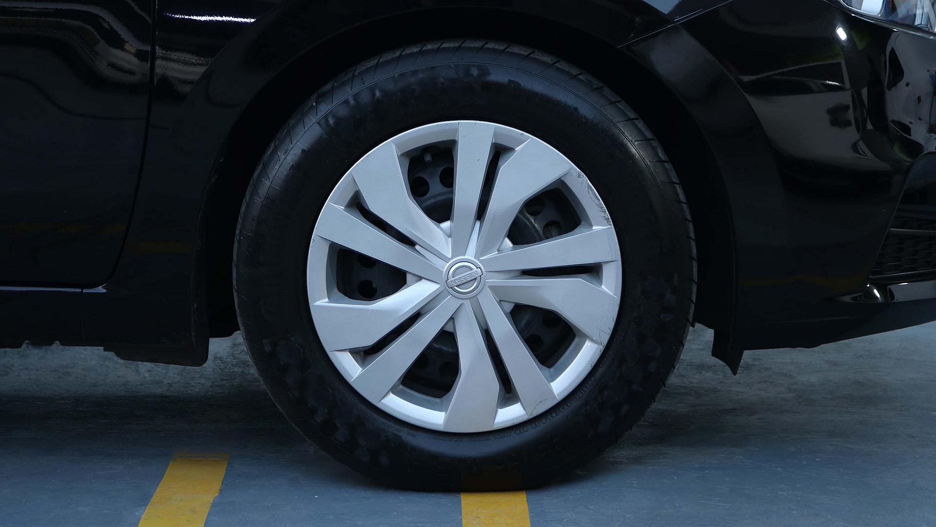 Exterior Slide 9