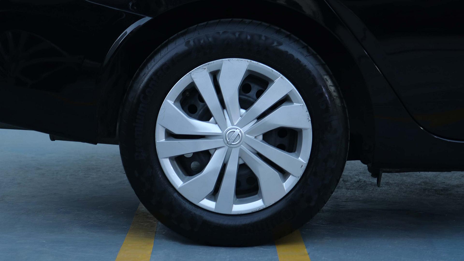 Exterior Slide 8