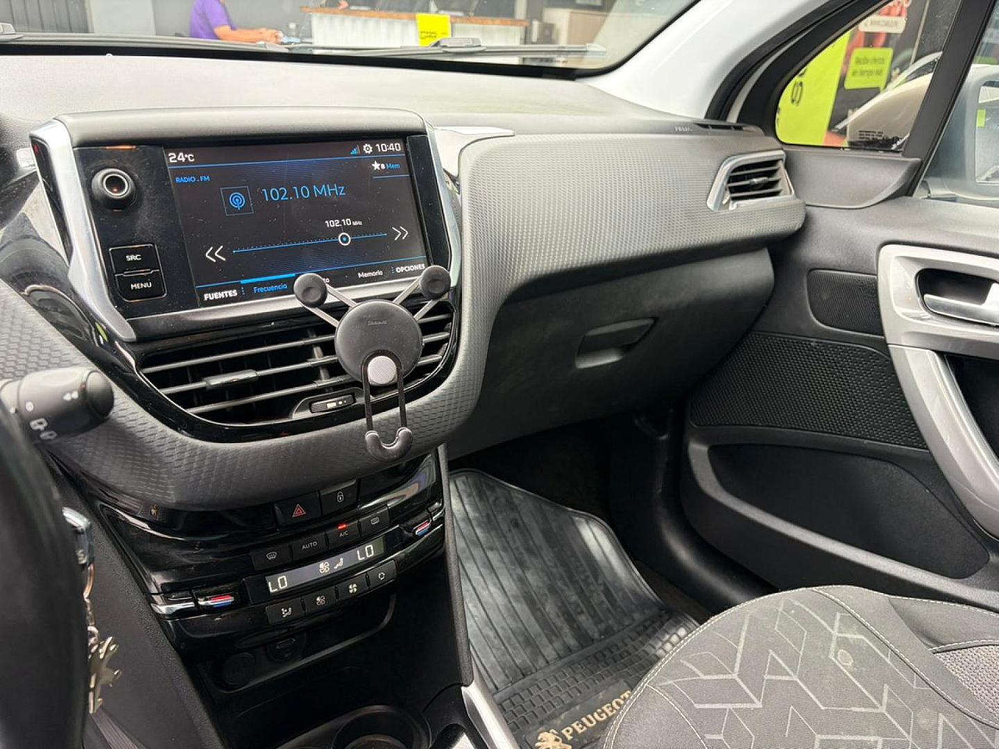 Interior Slide 3
