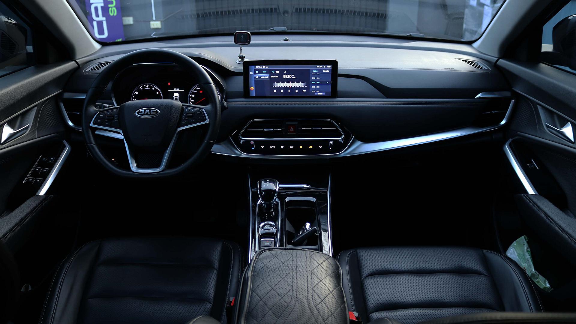Interior Slide 4