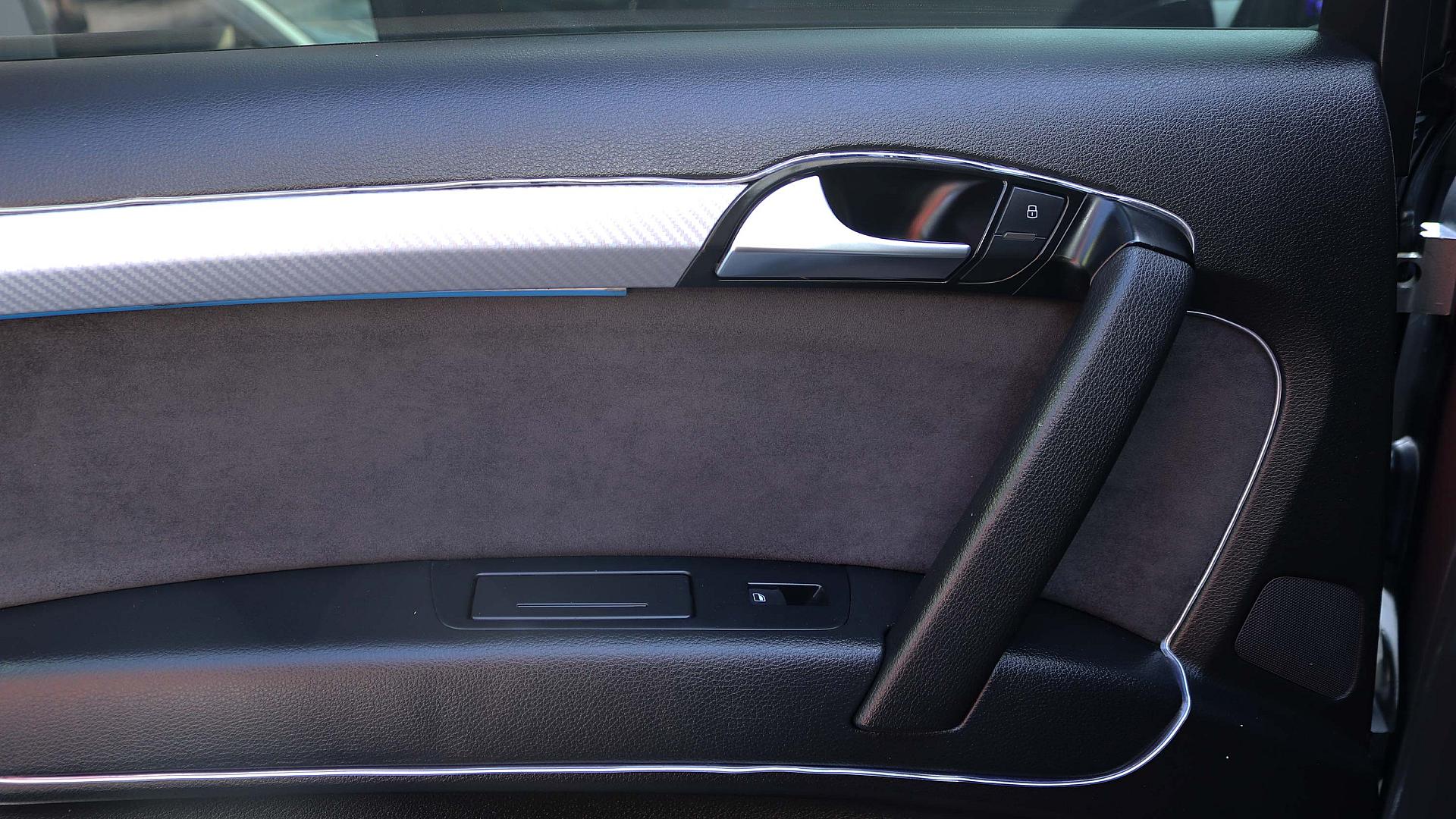 Interior Slide 4