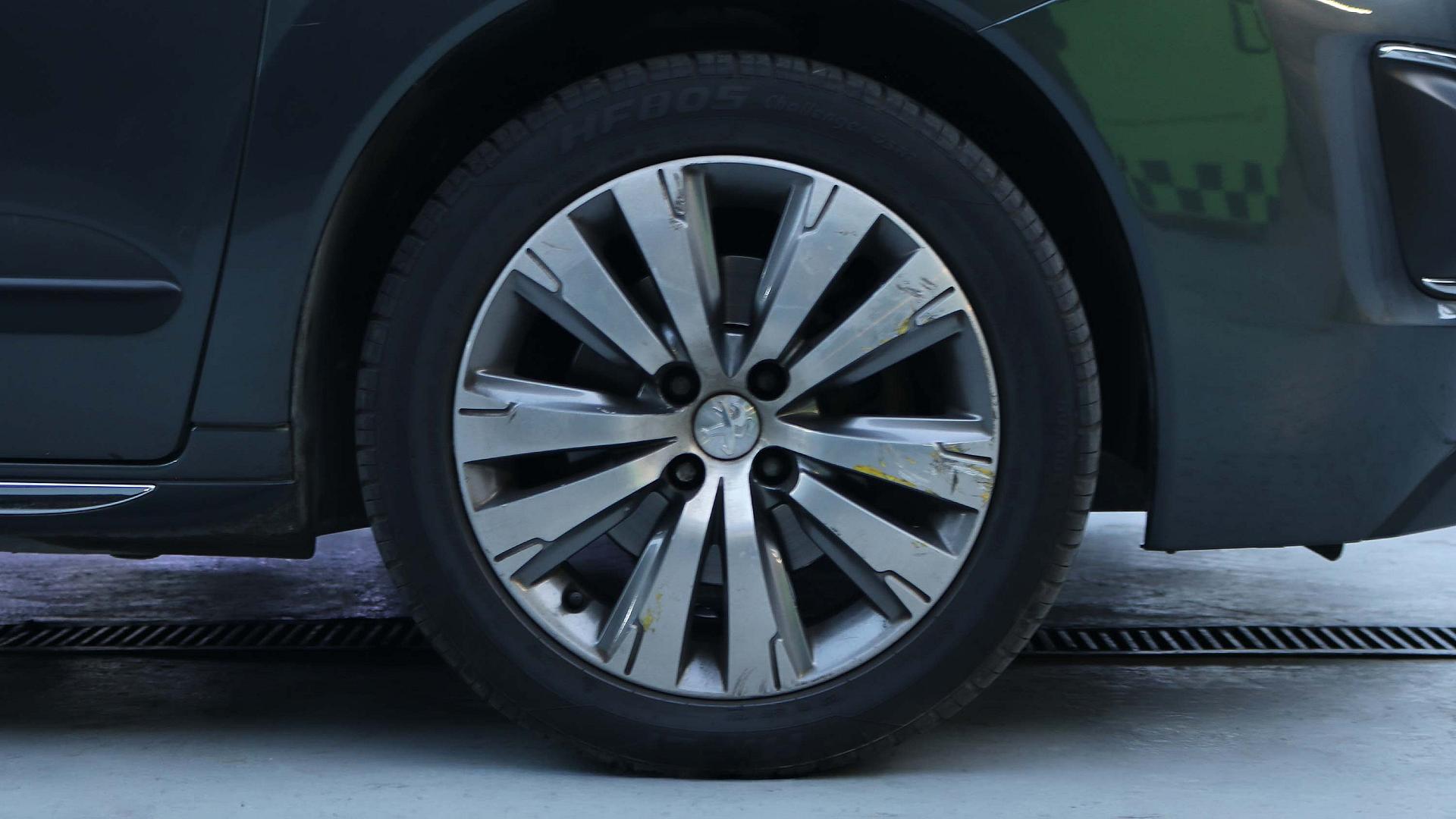 Exterior Slide 8