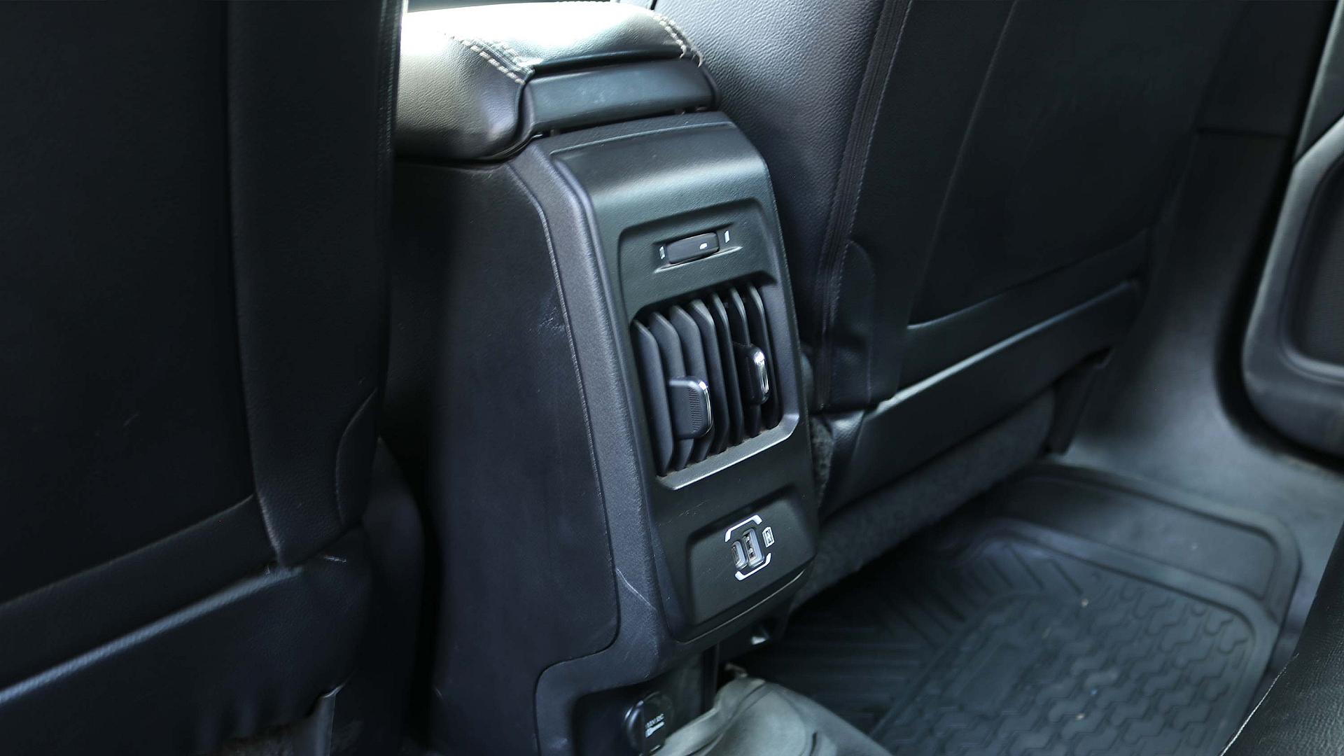 Interior Slide 3