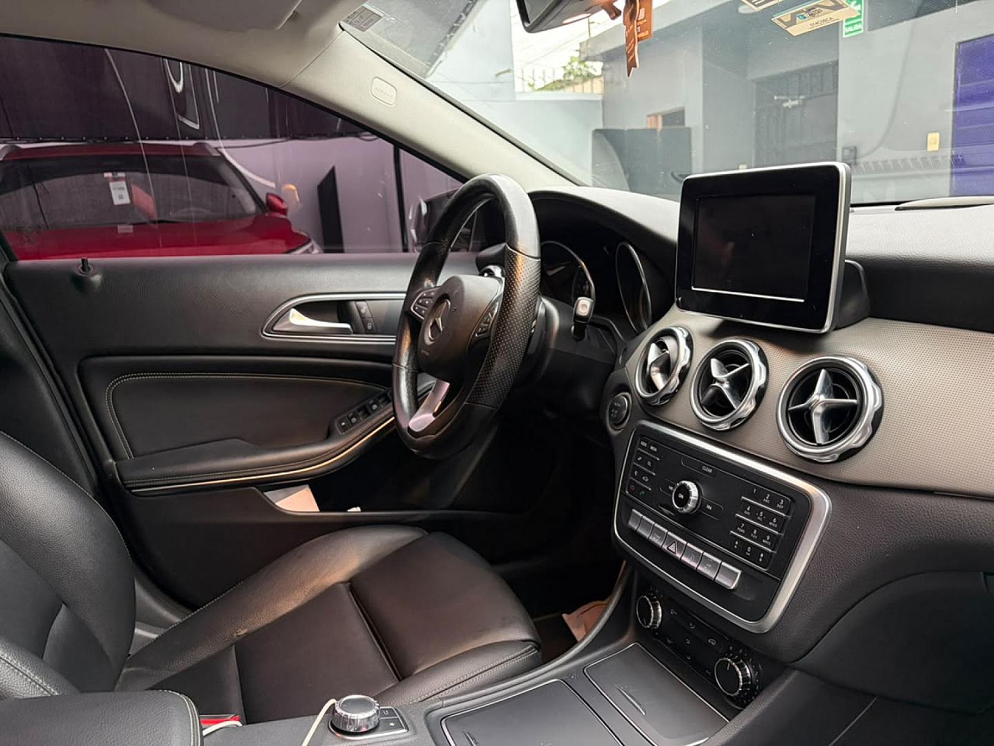 Interior Slide 3