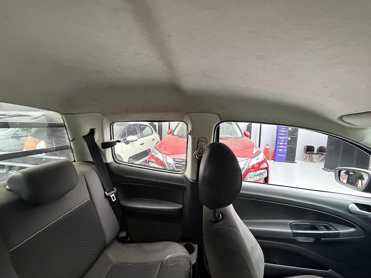 Interior Slide 3