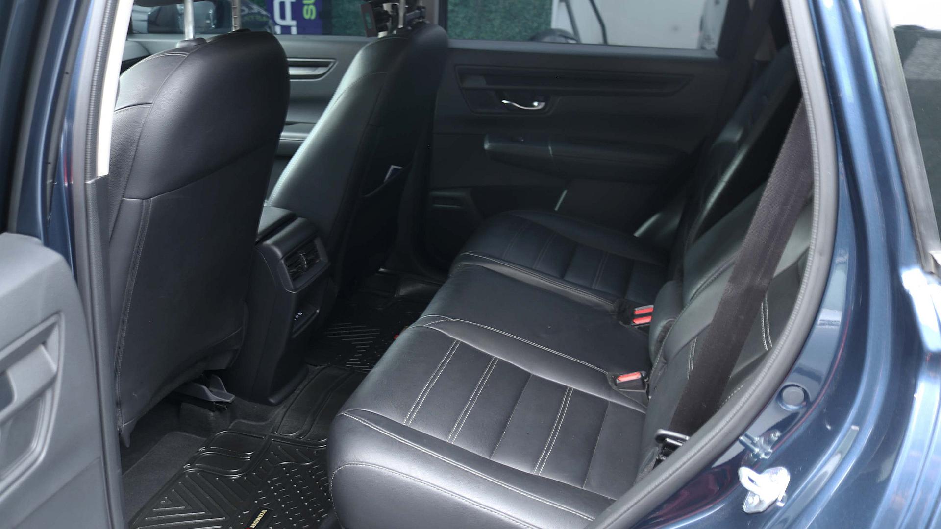 Interior Slide 4