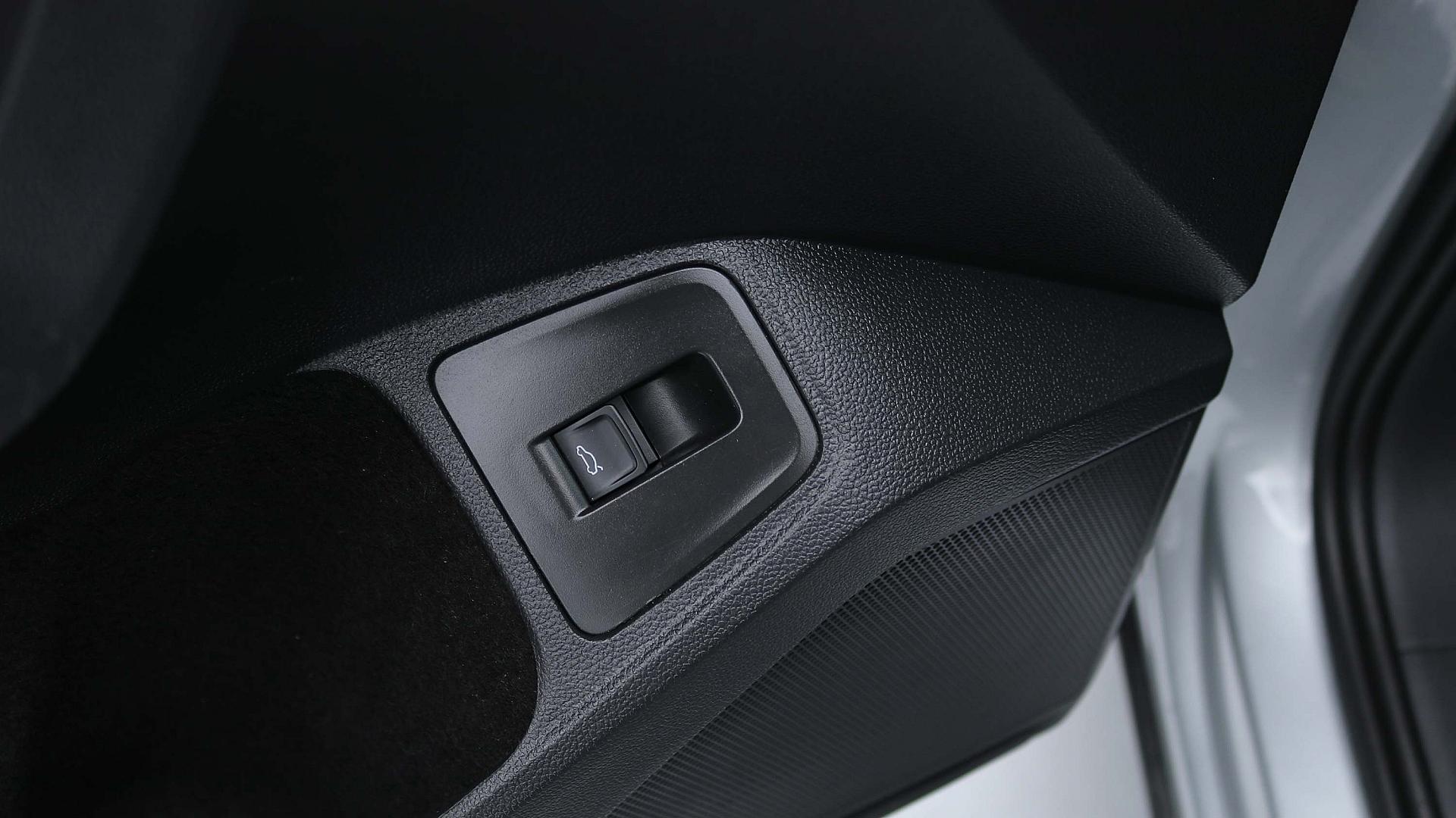 Interior Slide 10