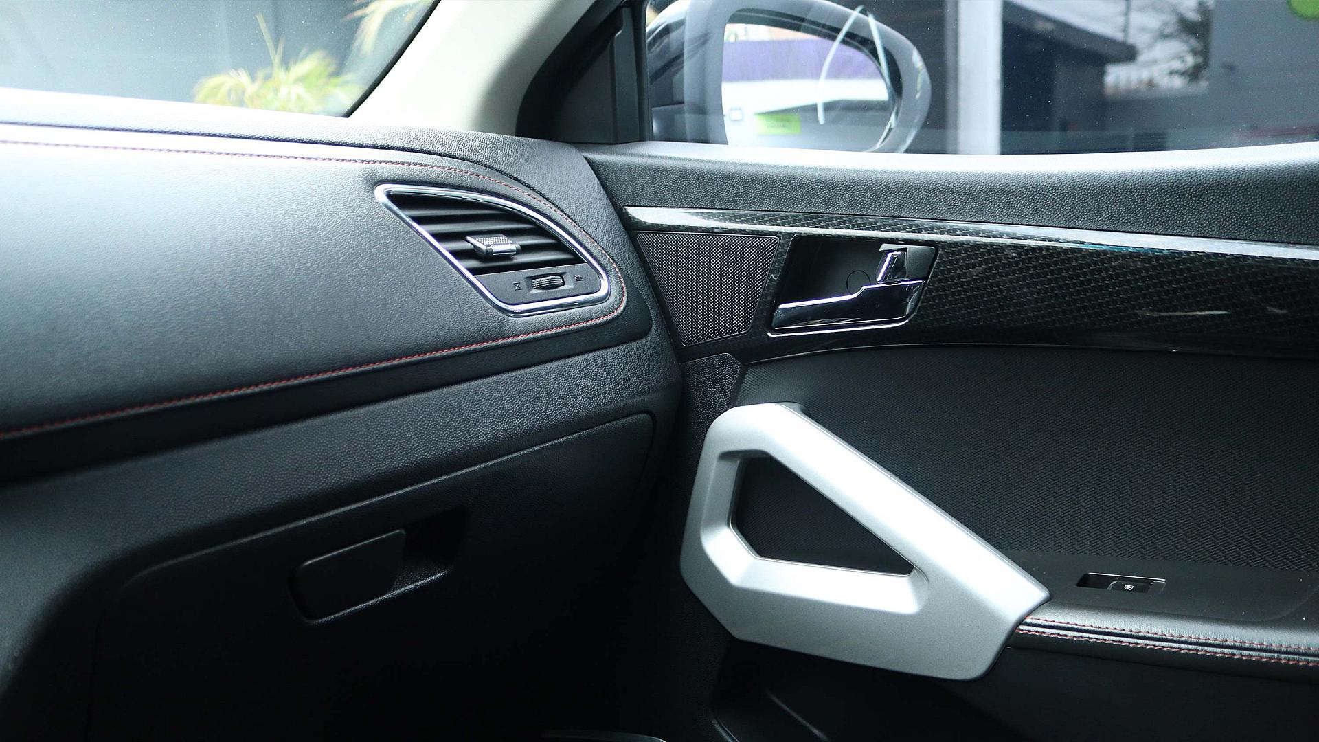 Interior Slide 5