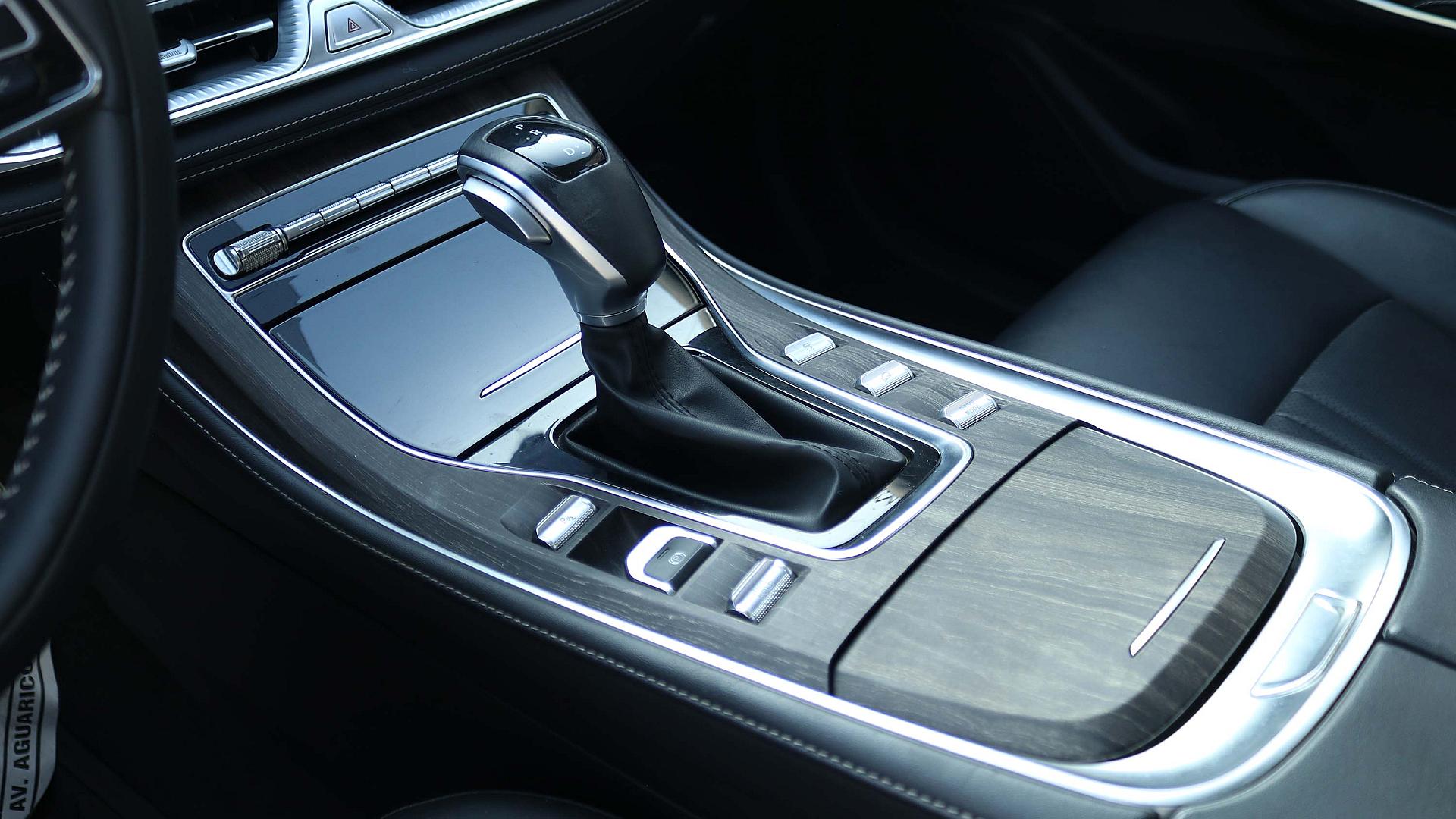Interior Slide 8