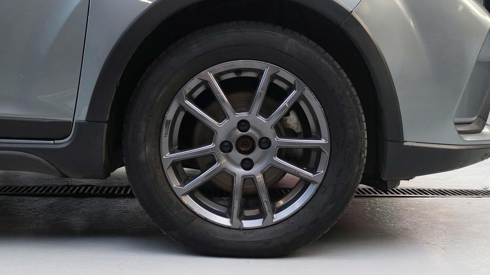 Exterior Slide 8