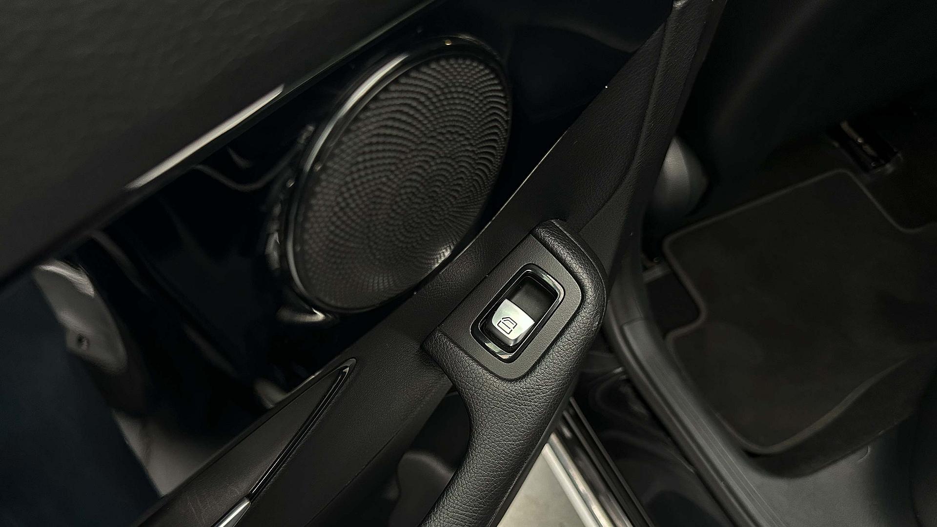 Interior Slide 3