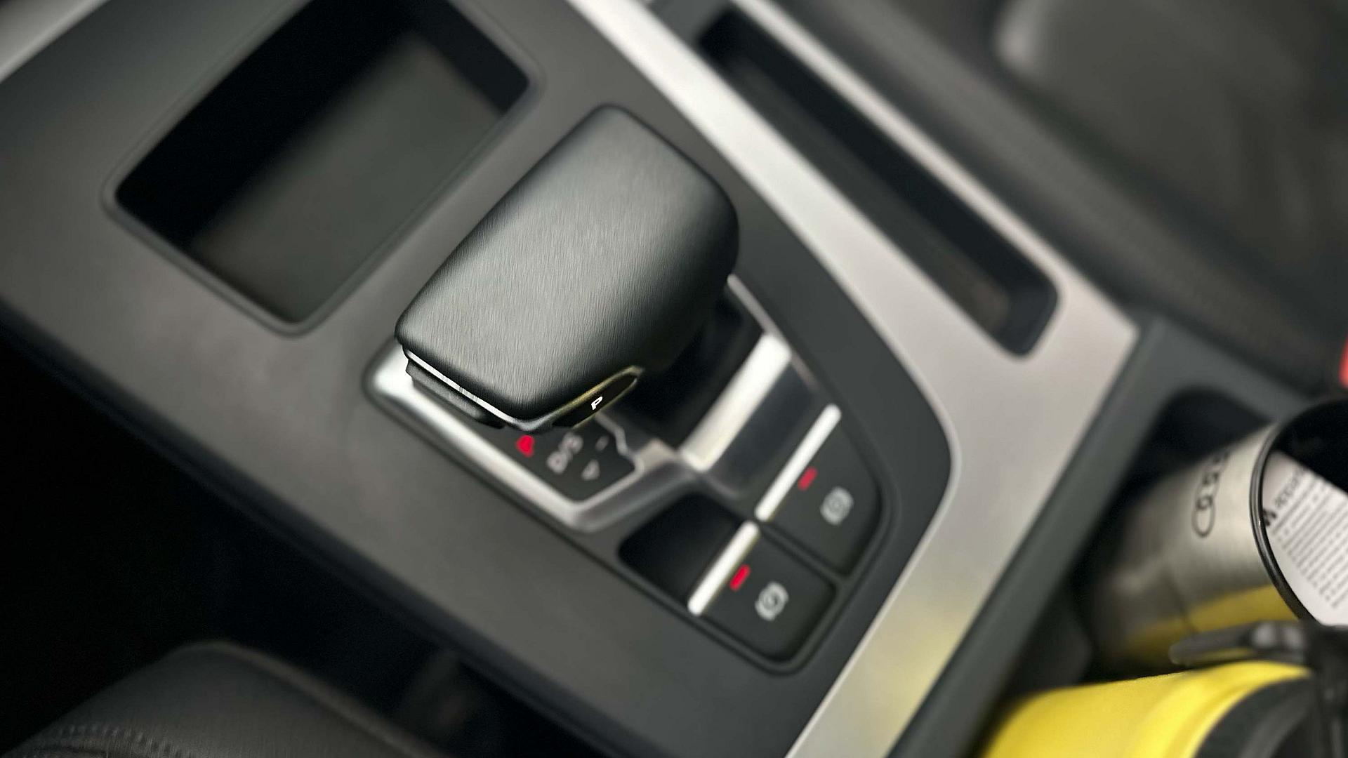 Interior Slide 3
