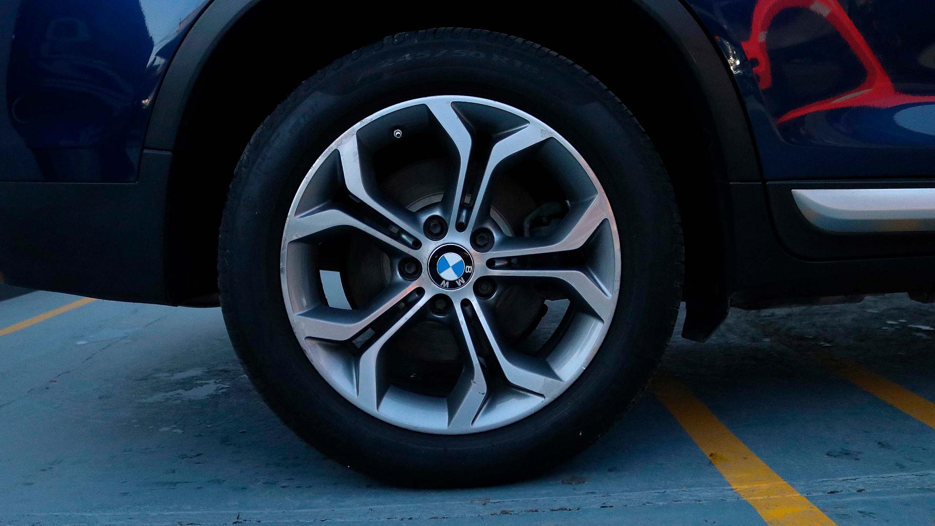 Exterior Slide 14