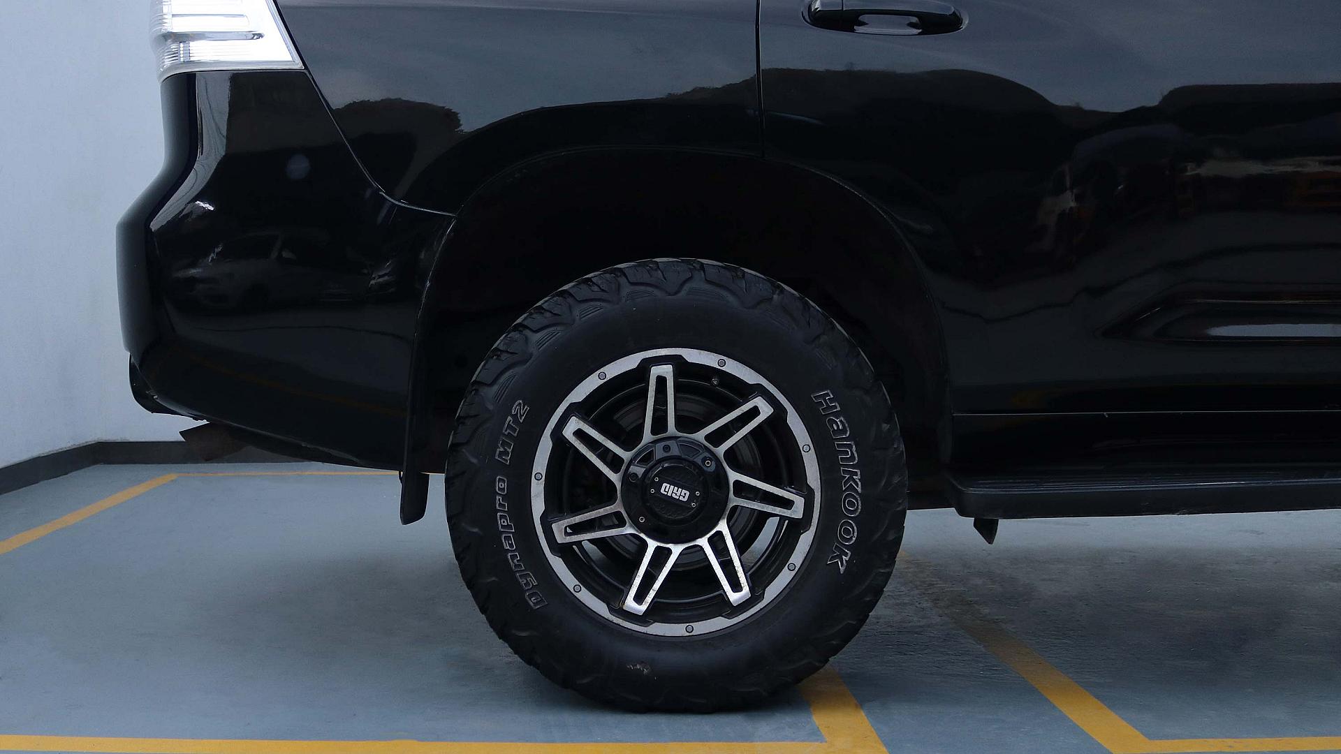 Exterior Slide 9