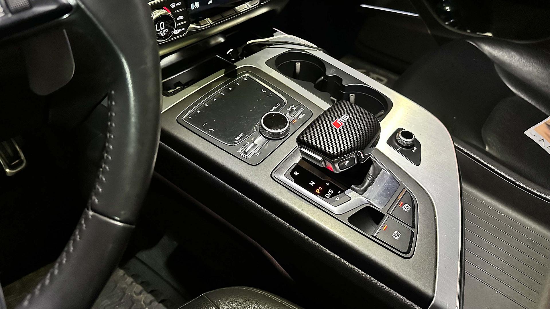 Interior Slide 4